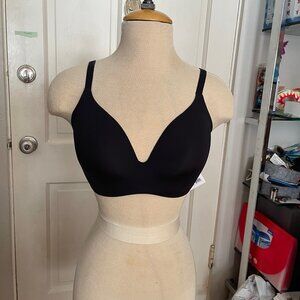 BNWT! Knix Wing-Woman Black Bra - Size "6" (36DD?)